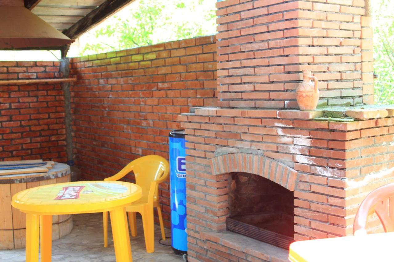 Lilia Guesthouse Signagi Exterior foto